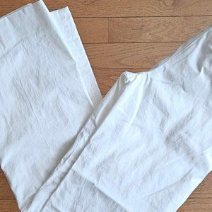 White House Black Market White 2s Modern Boot pants